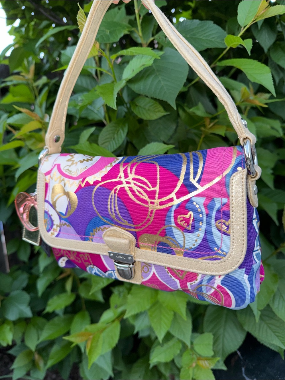 Coach Poppy graffiti print purse - Picture 4 of 10